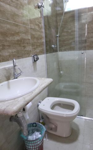 Casa à venda com 200m², 4 quartos e 2 vagasBanheiro de baixo