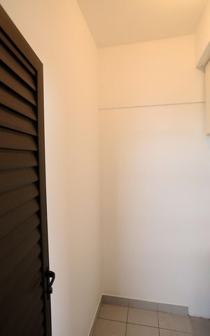 Apartamento à venda com 136m², 4 quartos e 3 vagas Apartamento à venda com 136m², 4 quartos e 3 vagasQuarto de Serviço