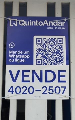 Casa à venda com 160m², 3 quartos e 1 vaga Casa à venda com 160m², 3 quartos e 1 vagaFachada