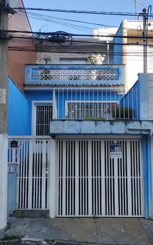 Casa à venda com 160m², 3 quartos e 1 vaga Casa à venda com 160m², 3 quartos e 1 vagaFachada