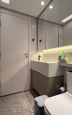 Apartamento para alugar com 120m², 3 quartos e 2 vagas Apartamento para alugar com 120m², 3 quartos e 2 vagasBanheiro