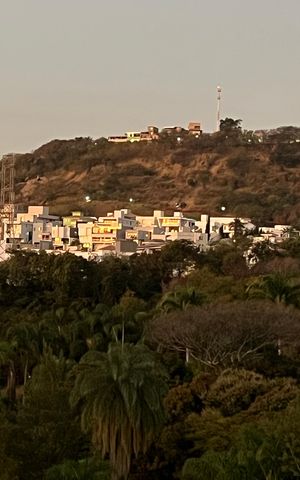 Apartamento para alugar com 120m², 3 quartos e 2 vagas Apartamento para alugar com 120m², 3 quartos e 2 vagasVista