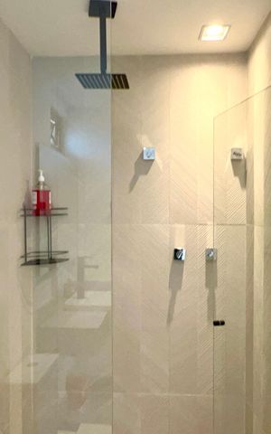 Apartamento à venda com 46m², 1 quarto e 1 vaga Apartamento à venda com 46m², 1 quarto e 1 vagaBanheiro