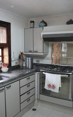 Casa de condomínio à venda com 570m², 5 quartos e 4 vagasCozinha