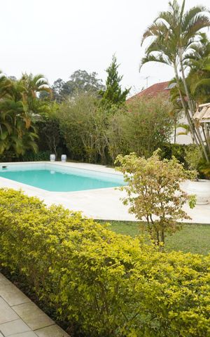 Casa de condomínio à venda com 570m², 5 quartos e 4 vagasPiscina
