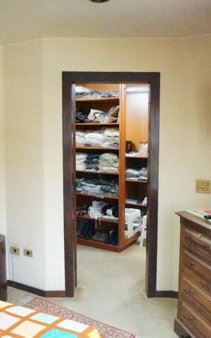 Casa de condomínio à venda com 570m², 5 quartos e 4 vagasSuite