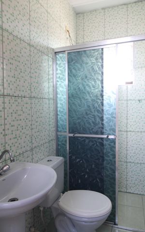 Casa à venda com 250m², 3 quartos e 2 vagasBanheiro / casa 3