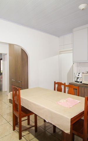 Casa para alugar com 182m², 2 quartos e 2 vagas Casa para alugar com 182m², 2 quartos e 2 vagasCozinha