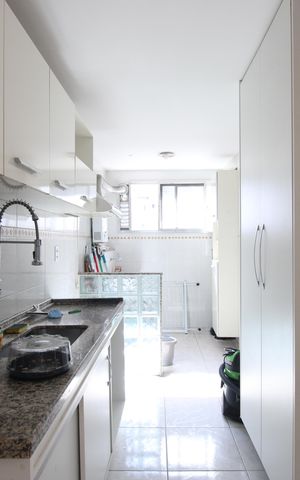 Apartamento para alugar com 85m², 2 quartos e 2 vagasCozinha