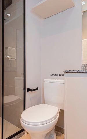 Studio para alugar com 31m², 1 quarto e sem vaga Studio para alugar com 31m², 1 quarto e sem vagaBanheiro social
