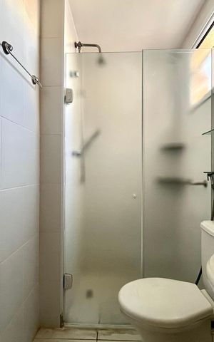 Apartamento para alugar com 54m², 2 quartos e 1 vaga Apartamento para alugar com 54m², 2 quartos e 1 vagaBanheiro da Suíte