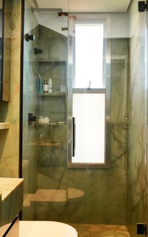 Apartamento para alugar com 82m², 3 quartos e 2 vagasSuíte - Banheiro 