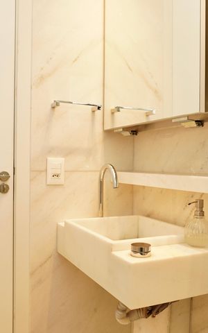 Apartamento para alugar com 82m², 3 quartos e 2 vagasBanheiro Social