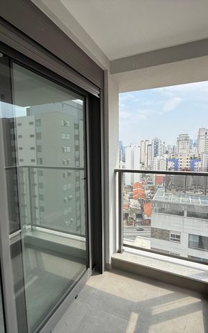 Apartamento à venda com 147m², 3 quartos e 2 vagas Apartamento à venda com 147m², 3 quartos e 2 vagasVaranda da sala