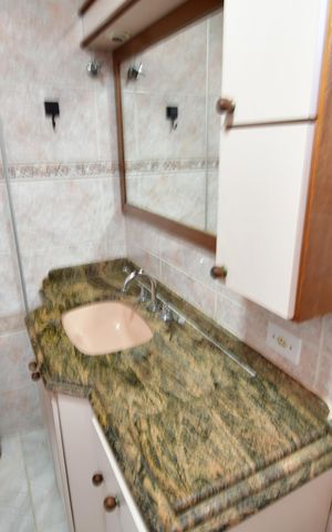 Apartamento para alugar com 77m², 2 quartos e 1 vagaBanheiro
