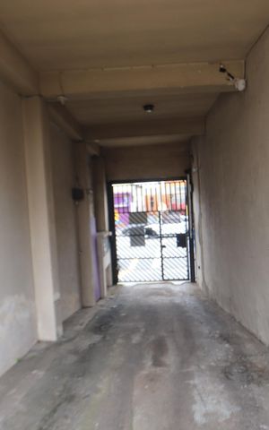 Casa para alugar com 2250m², 2 quartos e 6 vagasGaragem