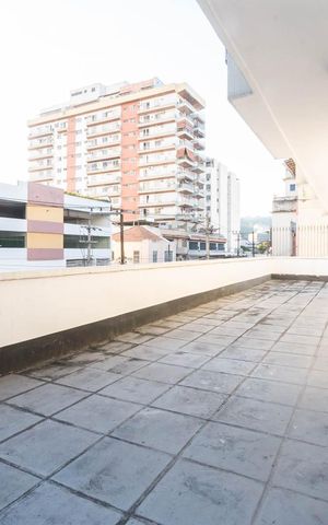 Apartamento para alugar com 73m², 2 quartos e 1 vagaÁrea comum
