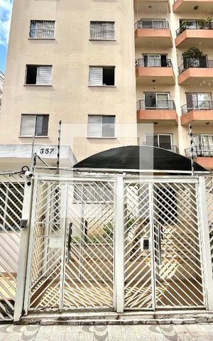 Apartamento para alugar com 65m², 2 quartos e 1 vagaFachada e portaria