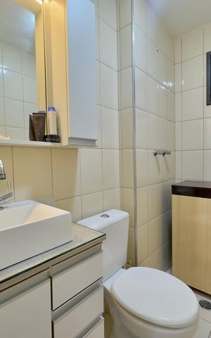 Apartamento à venda com 64m², 3 quartos e 1 vaga Apartamento à venda com 64m², 3 quartos e 1 vagaBanheiro 2