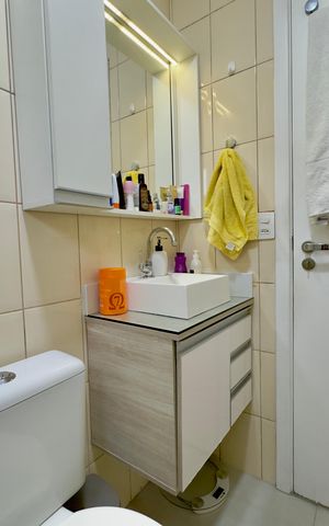 Apartamento à venda com 64m², 3 quartos e 1 vaga Apartamento à venda com 64m², 3 quartos e 1 vagaBanheiro 1