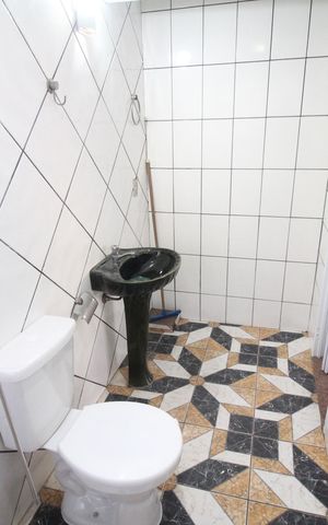 Casa para alugar com 360m², 4 quartos e 4 vagasBanheiro 2