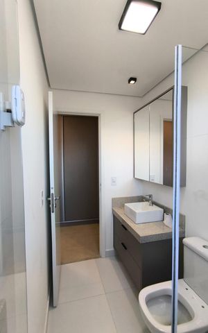 Apartamento à venda com 80m², 2 quartos e 2 vagas Apartamento à venda com 80m², 2 quartos e 2 vagasBanheiro