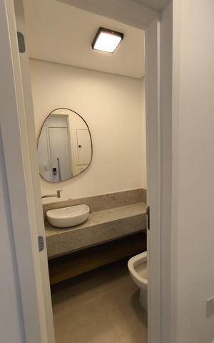 Apartamento à venda com 80m², 2 quartos e 2 vagas Apartamento à venda com 80m², 2 quartos e 2 vagasBanheiro