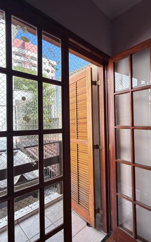 Casa à venda com 143m², 3 quartos e 4 vagas Casa à venda com 143m², 3 quartos e 4 vagasVaranda da Suíte