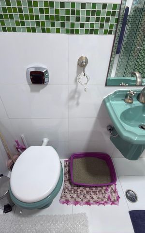 Casa à venda com 143m², 3 quartos e 4 vagas Casa à venda com 143m², 3 quartos e 4 vagasBanheiro Social