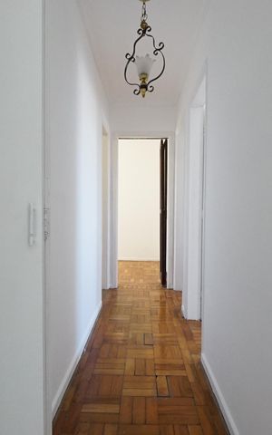 Apartamento à venda com 72m², 3 quartos e 1 vagaCorredor