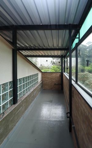 Casa à venda com 120m², 4 quartos e 2 vagas Casa à venda com 120m², 4 quartos e 2 vagasÁrea gourmet