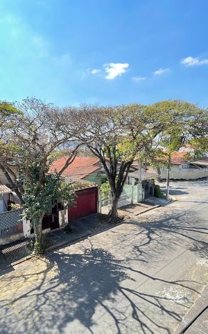Casa para alugar com 115m², 6 quartos e 2 vagas Casa para alugar com 115m², 6 quartos e 2 vagasQuintal