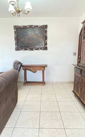 Casa para alugar com 115m², 6 quartos e 2 vagas Casa para alugar com 115m², 6 quartos e 2 vagasSala 1