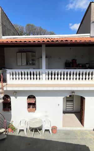 Casa para alugar com 115m², 6 quartos e 2 vagas Casa para alugar com 115m², 6 quartos e 2 vagasQuintal