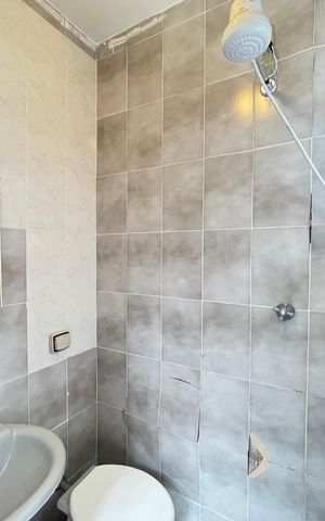 Casa para alugar com 115m², 6 quartos e 2 vagas Casa para alugar com 115m², 6 quartos e 2 vagasBanheiro 2