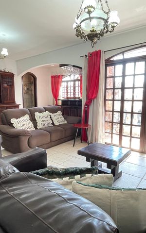 Casa para alugar com 115m², 6 quartos e 2 vagas Casa para alugar com 115m², 6 quartos e 2 vagasSala 1