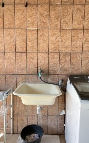 Casa para alugar com 115m², 6 quartos e 2 vagas Casa para alugar com 115m², 6 quartos e 2 vagasÁrea de Serviço