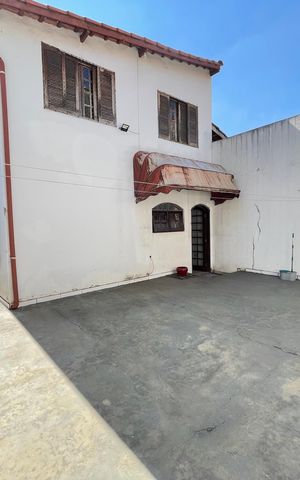 Casa para alugar com 115m², 6 quartos e 2 vagas Casa para alugar com 115m², 6 quartos e 2 vagasQuintal