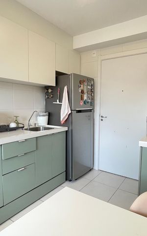 Apartamento à venda com 33m², 2 quartos e sem vaga Apartamento à venda com 33m², 2 quartos e sem vagaCozinha e Área de Serviço