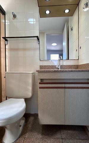 Apartamento para alugar com 150m², 2 quartos e 2 vagas Apartamento para alugar com 150m², 2 quartos e 2 vagasBanheiro da Suíte