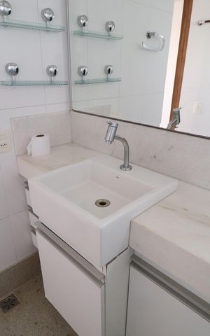 Apartamento para alugar com 274m², 3 quartos e 3 vagasBanheiro do Quarto 1