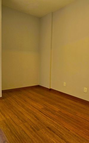 Apartamento à venda com 150m², 4 quartos e 2 vagas Apartamento à venda com 150m², 4 quartos e 2 vagasQuarto