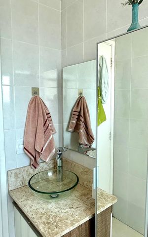 Apartamento à venda com 60m², 2 quartos e 1 vaga Apartamento à venda com 60m², 2 quartos e 1 vagaBanheiro