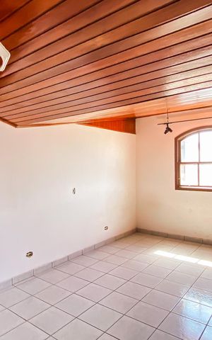 Casa para alugar com 160m², 2 quartos e sem vaga Casa para alugar com 160m², 2 quartos e sem vagaQuarto 1