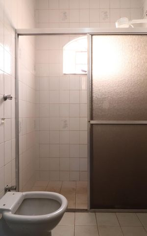 Casa para alugar com 150m², 3 quartos e 3 vagasBanheiro Social