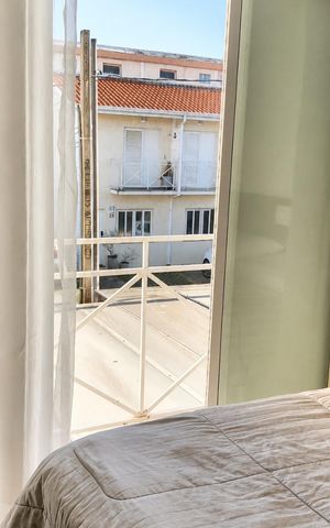 Casa de condomínio à venda com 70m², 2 quartos e 1 vagaVaranda