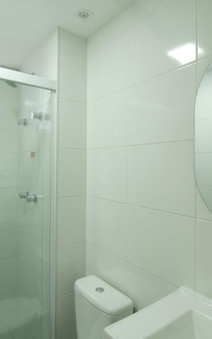 Apartamento à venda com 45m², 2 quartos e 1 vaga Apartamento à venda com 45m², 2 quartos e 1 vagaBanheiro