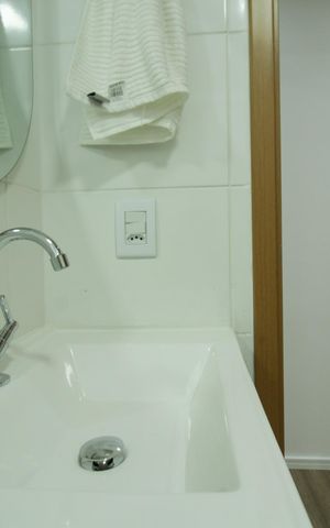 Apartamento à venda com 45m², 2 quartos e 1 vaga Apartamento à venda com 45m², 2 quartos e 1 vagaBanheiro