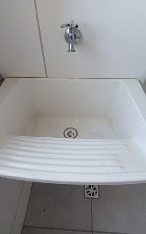 Apartamento para alugar com 43m², 2 quartos e sem vaga Apartamento para alugar com 43m², 2 quartos e sem vagaCozinha e Área de Serviço