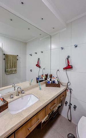 Apartamento à venda com 186m², 3 quartos e 2 vagasBanheiro da Suíte 3